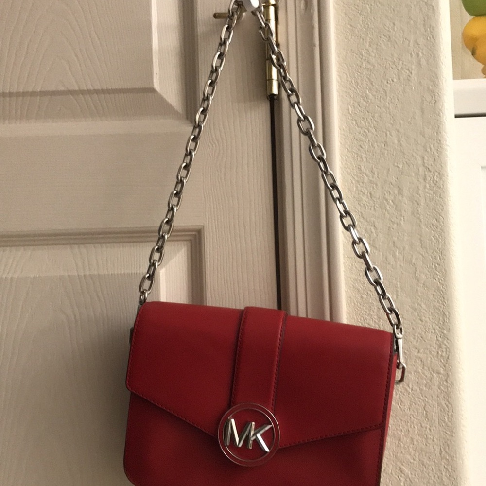Michael Kors Red Leather MK Chain Shoulder Bag - Picture 8 of 11